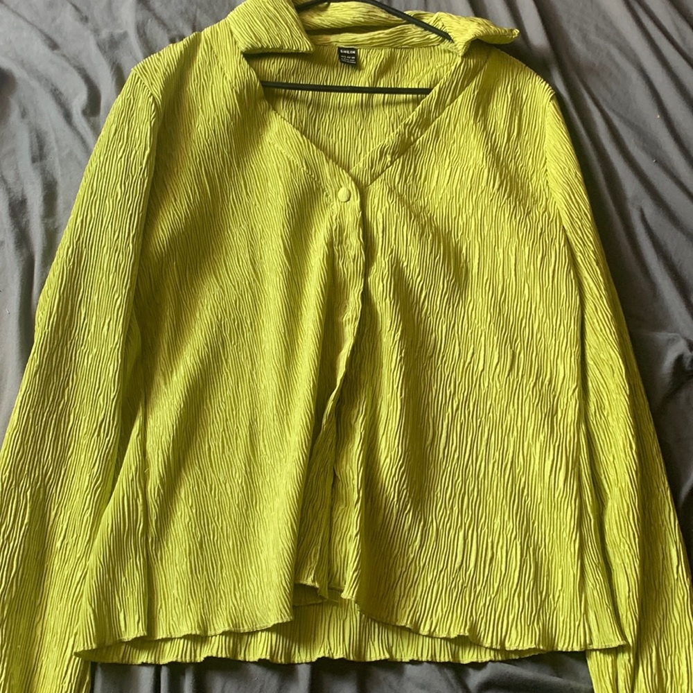 SHEIN Button Front Lettuce Trim Top & Wide Leg Pants Set. not worn, didn’t fit